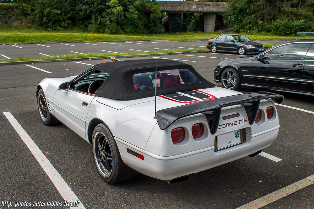 Chevrolet_Corvette_C4_Convertible_2