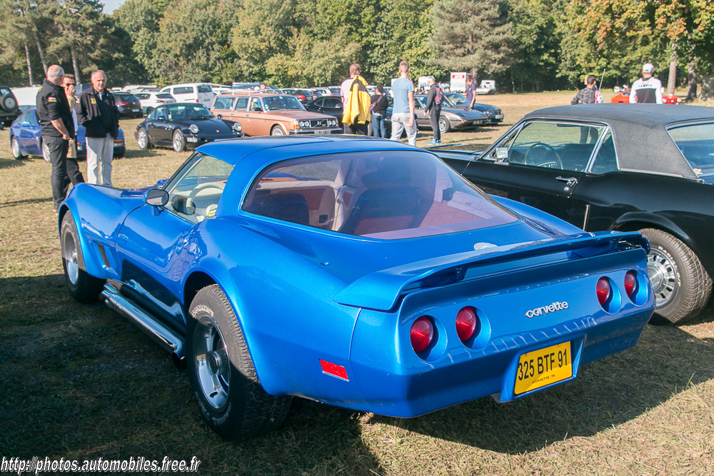 Chevrolet_Corvette_C3_2