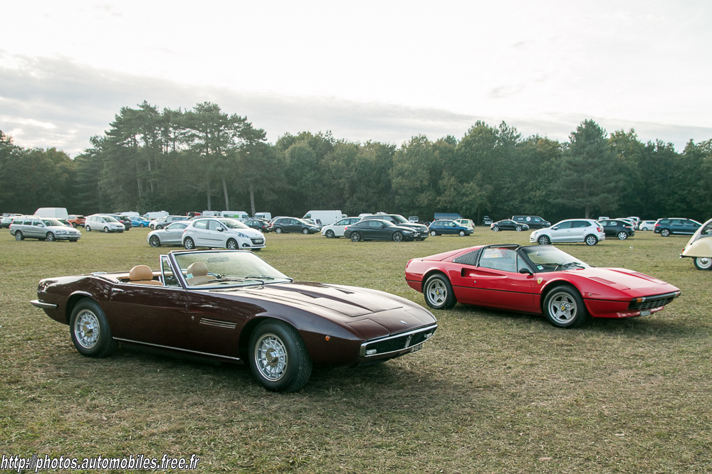 Maserati_Ghibli_Spider_et_Ferrari_308_GTS