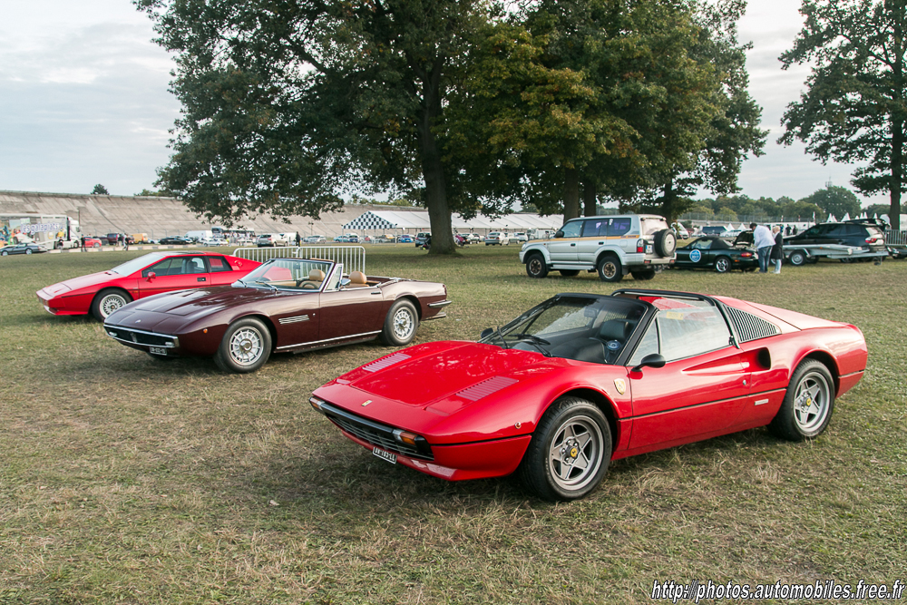 Maserati_Ghibli_Spider_et_Lotus_Esprit_2