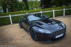 Aston Martin V12 Vantage