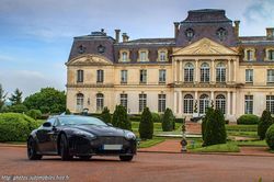 Aston Martin V12 Vantage